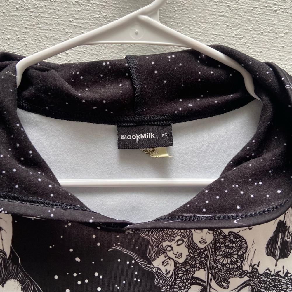 BlackMilk Austen’s Hamlet Hoodie Sweater - Picture 5 of 6